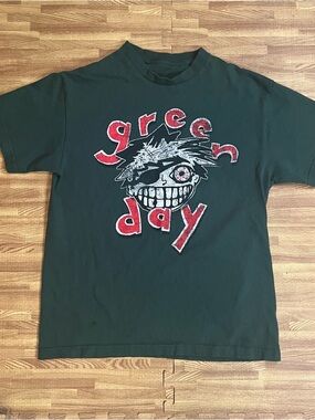 Green Day The Saviors Tour Concert Green Graphic Print T-Shirt Mens Size XS
